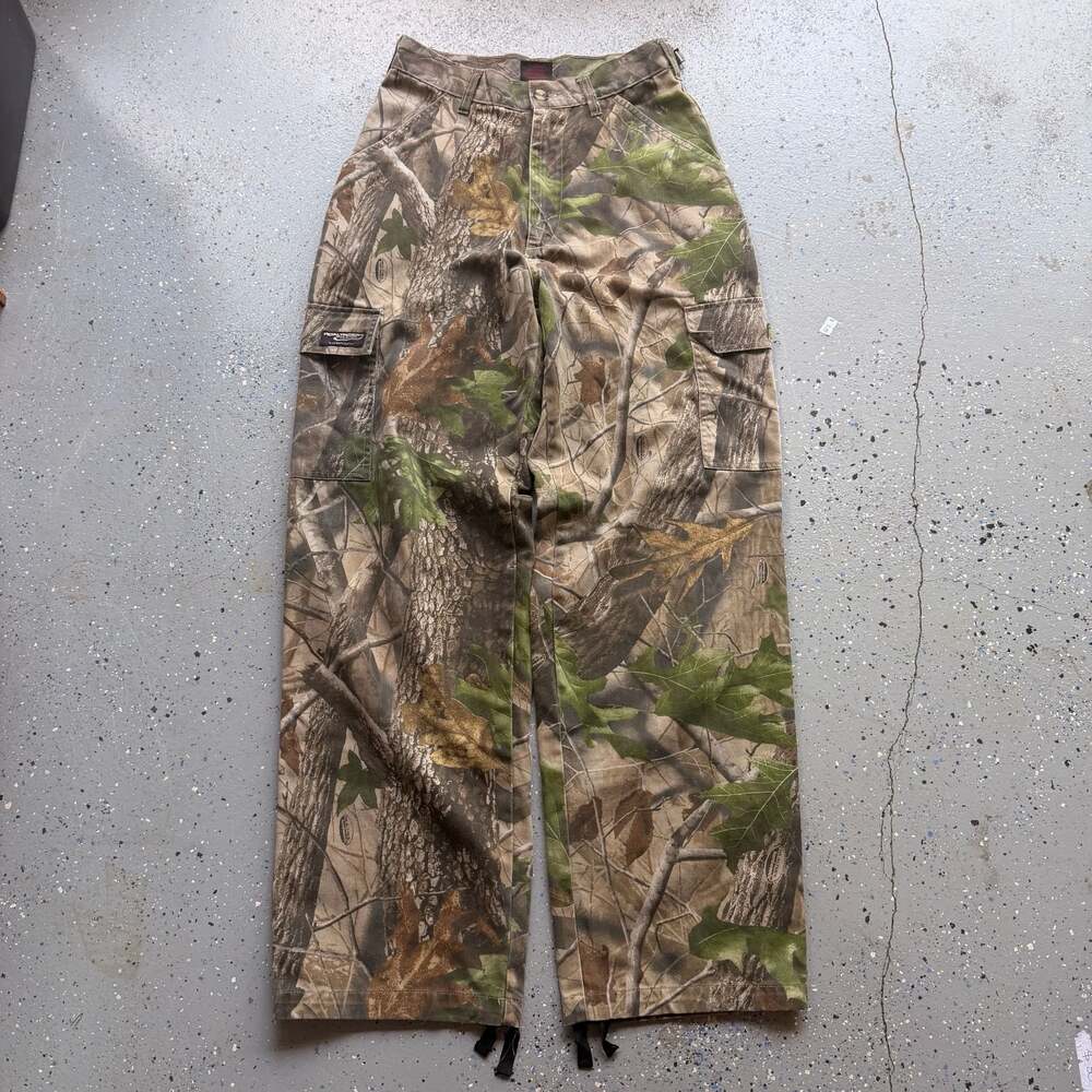 Vintage RealTree Camo Cargo Pants
Size S
Waist adjustable - Picture 3 of 8